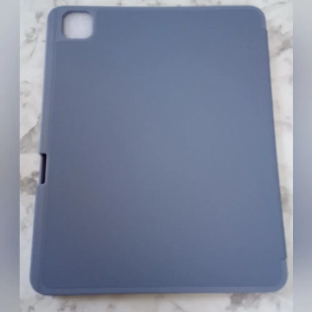 NIB Vaks iPad Pro 13 inch Case Blue Gray